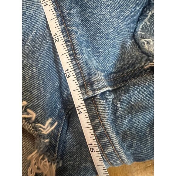 Abercrombie & Fitch Mom Short High Rise Jeans Short Size (36) 22 Distressed NWT - Picture 6 of 7